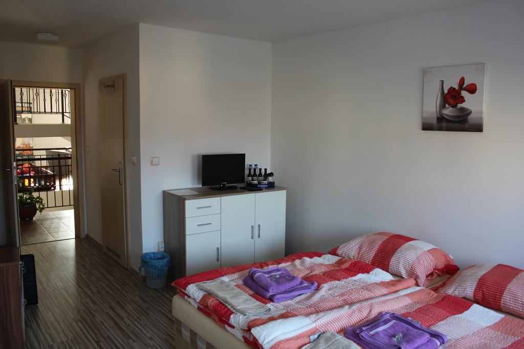 Penzion Piller Chvalín Zimmer foto